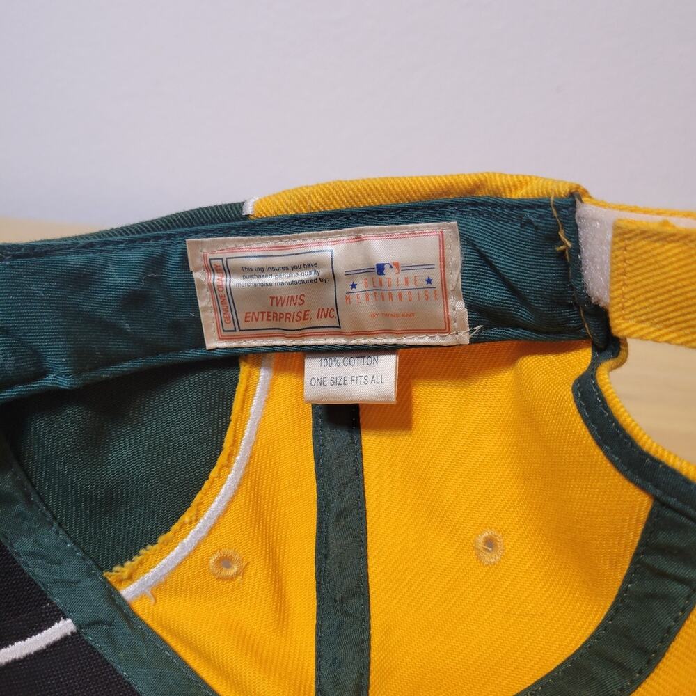 Vintage Oakland Athletics Snapback Hat Rare Embroidered Brim Genuine MLB Merch - Picture 10 of 11